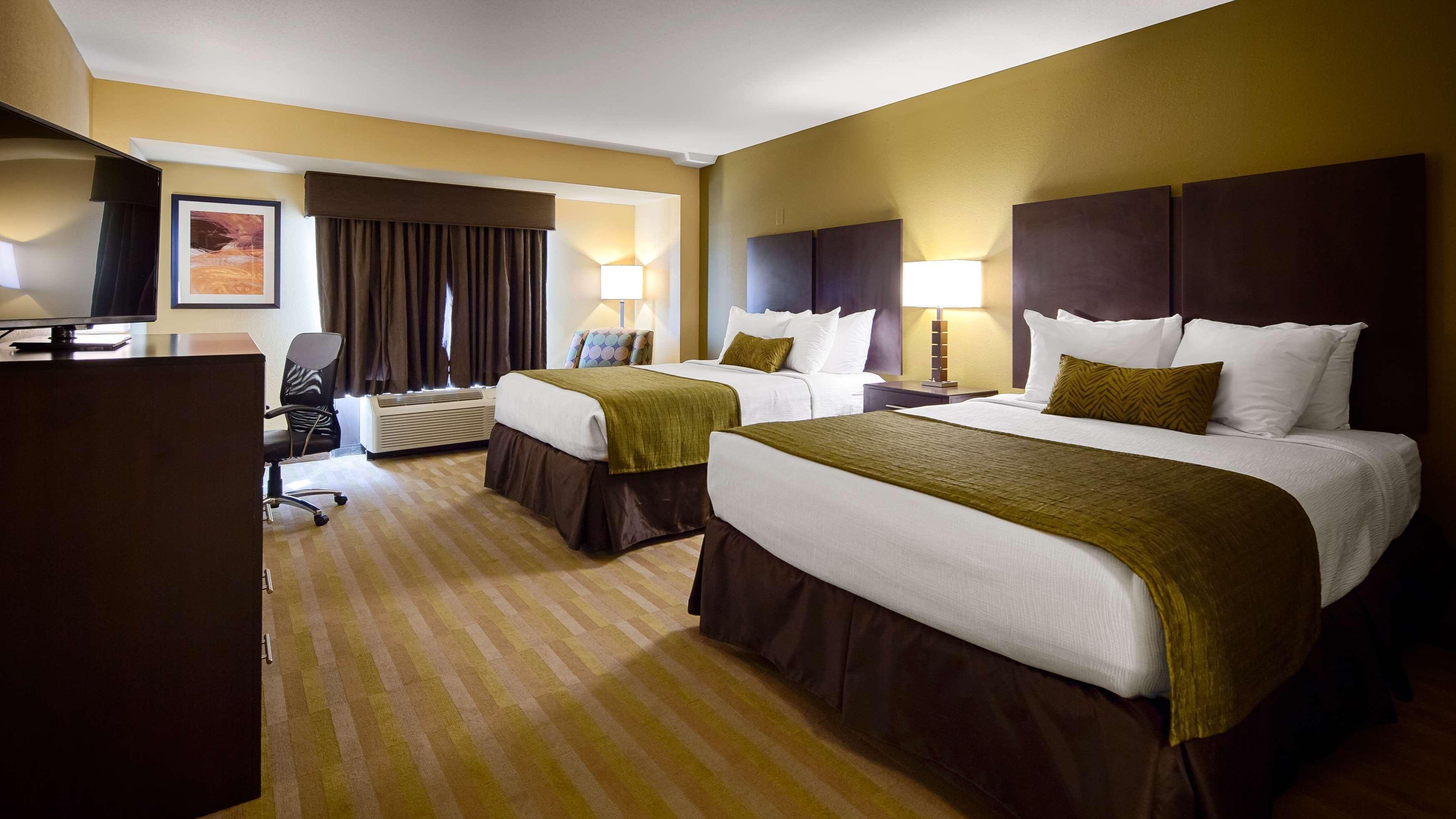 Best Western Plus Thornburg Inn & Suites Esterno foto